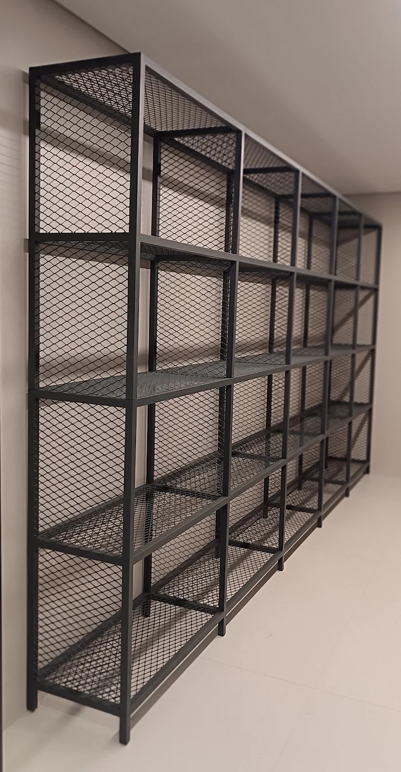 Reservatório metálico industrial — E|J Industrial